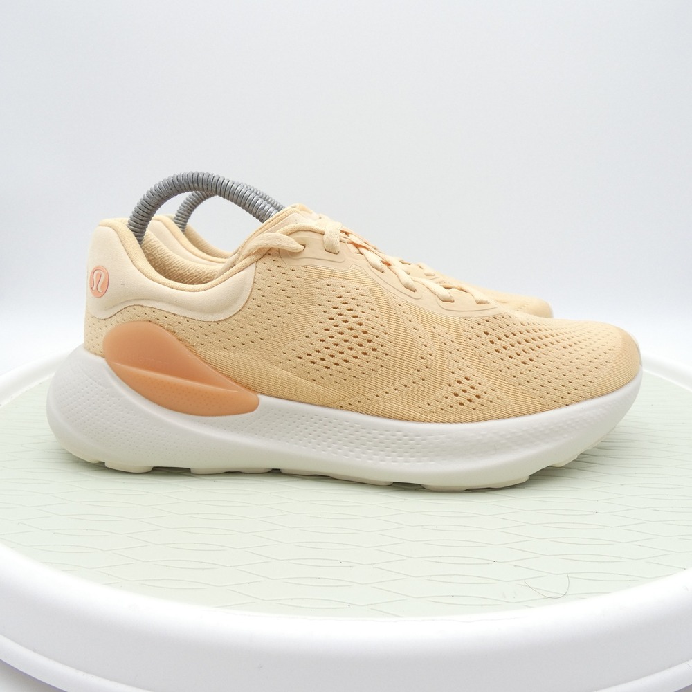 Lululemon Beyondfeel Running Shoes Haye Light Ivory Peach LW9FGCS Womens 8.5 - Picture 3 of 9